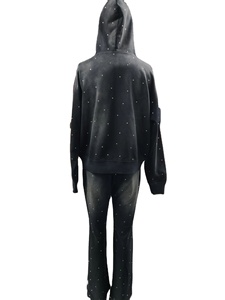 Survêtements respirants surdimensionnés en éponge française en détresse pour hommes, avec fermeture éclair Boxy, patch de broderie en strass, logo personnalisé - Product Image 4