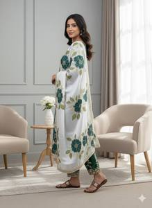 Ensemble Salwar en coton vert brodé avec dupatta fleuri, tenue traditionnelle indienne et pakistanaise pour femme, décontracté, longueur cheville, coupe classique - Product Image 3