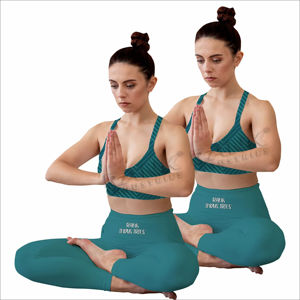 Conjuntos de yoga para mujer, conjunto deportivo de dos piezas con leggings elásticos y sujetador deportivo acolchado para correr y gimnasio - Product Image 3