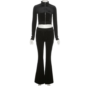 Ensemble deux pièces en velours noir pour femme, haut court à manches longues avec fermeture éclair et pantalon évasé, décontracté, toutes saisons, coupe classique - Product Image 1