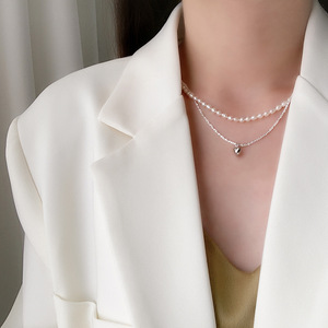 Collier luxueux en perles d'eau douce naturelles avec pendentif en agate pêche, ambiance lumineuse et chaîne de clavicule, nouveau design élégant - Product Image 3