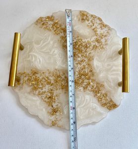 Plateau de service moderne en résine sur mesure avec de magnifiques poignées dorées, compatible lave-vaisselle, pour le petit-déjeuner, le café, le thé et les collations - Product Image 6