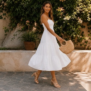 Robe midi blanche à fines bretelles, coupe trapèze, à volants, en coton tissé, décontractée pour l'été - Product Image 5