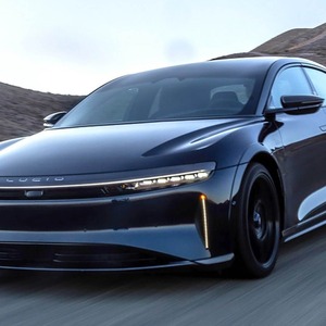 Oferta Limitada: Lucid Air Sapphire, Auto Eléctrico de Lujo con Cabina Espaciosa, Confort Premium, Conducción Suave y Características Modernas - Product Image 4