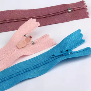 Vente Flash 3 #   Fermetures éclair en nylon 10 cm, extrémité fermée, personnalisées, directement de l'usine, pour la couture de vêtements, pantalons et pochettes - Product Image 1