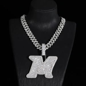 Collar con colgante de letra M con incrustaciones de diamantes de imitación, estilo Hip Hop, de plata, joyería de lujo, regalo - Product Image 4