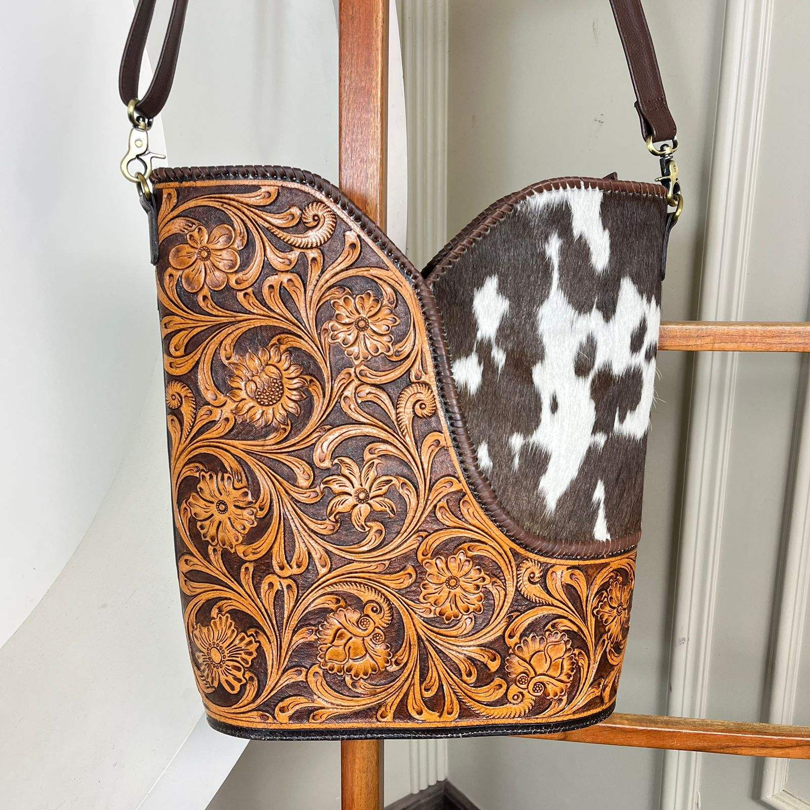 สีน้ำตาล