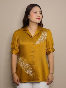 เสื้อเชิ้ตผู้หญิง MYLAH mustard พรีเมียม ผ้าฝ้าย Giza ดีไซน์หรูหรา ทรงสวยเหมาะสำหรับทำงาน ออฟฟิศ และสไตล์ลำลอง ติดต่อซัพพลายเออร์โดยตรง - Product Image 3