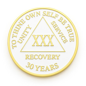 Regalos de recuerdo para años de recuperación: Monedas de sobriedad, medallones AA y fichas personalizados de metal chapado en oro, esmaltados y grabados, para aniversario. - Product Image 4