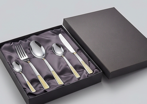 Ensemble de couverts en acier inoxydable argenté et doré, collection de vaisselle haut de gamme, élégante pour une cuisine et une salle à manger modernes - Product Image 6