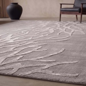 Alfombra de lujo gris y plateada con diseño de ramas, hecha a mano con lana y seda, moderna y de diseño, para sala de estar, dormitorio y decoración del hogar. - Product Image 4