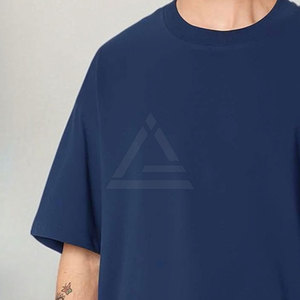 Camisetas elegantes para hombre con hombros caídos y diseño minimalista estampado, perfectas para ropa urbana y uso en verano. Camisetas con hombros caídos. - Product Image 3