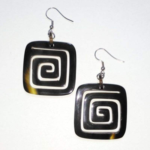Boucles d'oreilles pendantes en corne de buffle naturelle, faites à la main, modernes, écologiques, de luxe, mode indienne, artisanat naturel - Product Image 1