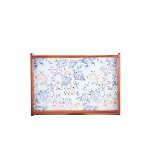 Bandeja Decorativa Rectangular con Estampado Floral de Lavanda Estilo Chinoiserie, Bandeja de Servir de Madera con Acabado Oscuro para Pedidos al por Mayor - Product Image 1