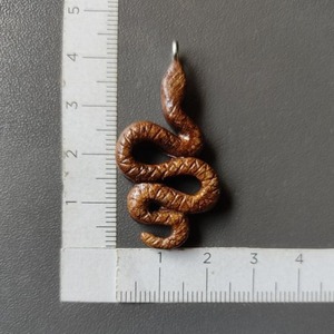 Collier en bois pour commande en gros, finition haute brillance, article personnalisé d'usine, pour l'approvisionnement mondial - Product Image 2