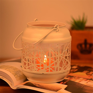 Lanternes décoratives en acier inoxydable pour la maison, porte-bougies en verre faits à la main, résistants à la chaleur, décorations de Noël pour l'exportation – Approvisionnement direct usine - Product Image 1