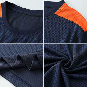 Vêtements de sport confortables pour hommes, uniforme de football 100% polyester, uniforme de football sur mesure pour hommes - Product Image 5