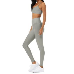 Conjunto de Yoga para Mujer de Moda, Diseño Nuevo y Elegante, Conjuntos de Yoga para Damas Disponibles a un Precio de Mercado Razonable - Product Image 2