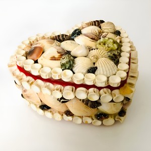 Wholesale Heart Shaped <b>Gift</b> Box Hand Made Seashell <b>Boxes</b> of Various Designs With Natural Sea Shells Top Quality - Product Image 1