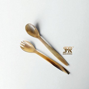 Elegante Juego de Servidor de Ensalada de Cuerno de Búfalo, Cuchara y Tenedor con Acabado Liso y Pulido, Vajilla Duradera Hecha a Mano para Mesa de Comedor - Product Image 2