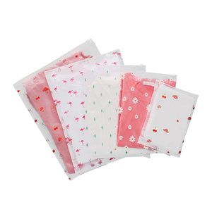 Sacs à fermeture éclair transparents en PVC givré Eva personnalisés avec logo, pour petits emballages cadeaux, impression offset, réutilisables - Product Image 1