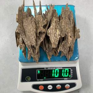 Prix de gros de l'usine AZ Oud : Copeaux d'oud Premium Super Double Grade, Bakhoor arabe, Oud naturel, boisé, fumé et sucré - Product Image 1