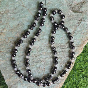Cuentas de Diamante Moissanita Blancas y Negras de 19 Pulgadas, Cuentas de Diamante Facetadas Blancas de 4 MM y Negras de 6.5 a 7 MM - Product Image 4