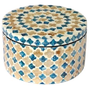 Boîtes et pots en nacre décoratifs à motif quadrifoliaire, incrustations de coquillages pour un design d'intérieur de luxe - Product Image 4