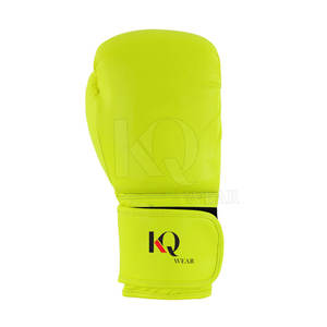 Gants de boxe de conception avancée conçus pour les entraînements avec sac de frappe, le sparring et des performances durables en salle de sport - Product Image 3