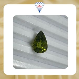 Pierre précieuse naturelle artisanale en Vésuvianite verte Idocrase, taille poire, clarté œil-de-chat, qualité AAA, en vrac, pour la fabrication de bijoux, vente en gros - Product Image 6