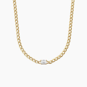 Collier de luxe en or avec diamant taille émeraude cultivé en laboratoire serti clos et chaîne gourmette - Product Image 1