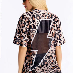 Maglia Oversize da Football Americano con Stampa Leopardata per Donna, Traspirante, Manica Corta, Moda Streetwear, Logo Personalizzato OEM, Vendita all'Ingrosso - Product Image 6