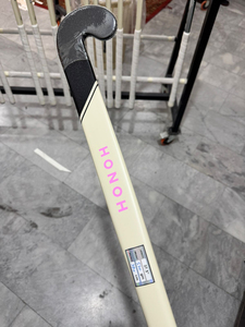 Palo de Hockey Profesional de Fibra de Carbono para Entrenamiento Deportivo al Aire Libre, Fabricante y Proveedor Mayorista OEM Personalizado - Product Image 2
