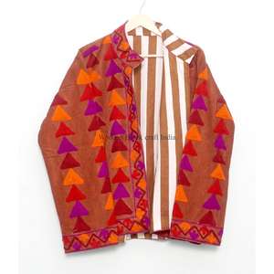 Veste d'hiver en coton brodée à la main, respirante, de style ethnique vintage, idéale pour les festivals - Product Image 6