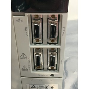 Controlador de Servomotor AC Mitsubishi MR-J2S-70B 750W - Equipos y Piezas de Semiconductores de Confianza de Marca Global - Product Image 3