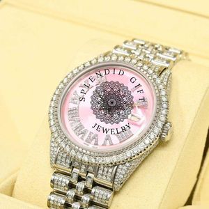 นาฬิกาข้อมือผู้ชายสุดหรู ETA Quartz สายเงินประดับโมอิสซาไนต์ หน้าปัดสีชมพู คริสตัลแซฟไฟร์ ตัวล็อคแบบซ่อน กันน้ำ 10 เมตร ของขวัญสุดพิเศษ - Product Image 2