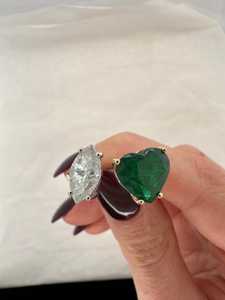 Elegante Anillo Toi et Moi de Dos Piedras con Esmeralda y Diamante para Mujer, Anillo Abierto con Esmeralda Corte Corazón y Diamante Marquise, Joyería Fina - Product Image 4