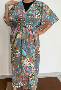 Vestido Kaftan Estampado de Algodón de Primera Calidad para Mujer, Diseñado con Caída Relajada, Textura Suave y Estilo Casual Moderno - Product Image 2