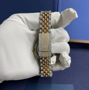 Montre de luxe en acier inoxydable glacé, diamants Moissanite, bicolore or et argent, cadran arabe, verre saphir, fenêtre de date, style Hip Hop - Product Image 3