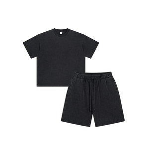 Ensemble T-shirt et Short Homme Personnalisé – Coupe Oversize Boxy avec Coutures Contrastantes, T-shirt en Coton Respirant à Motif Gonflé et Short Assorti pour Homme - Product Image 5