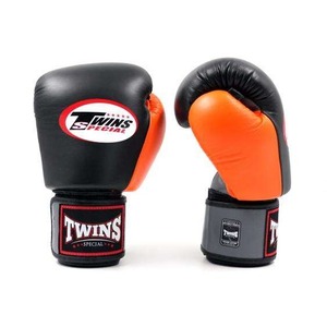 Guantes de Boxeo MMA de Cuero Hechos a Medida - Guantes Profesionales para Entrenamiento en Exteriores, Agarre Firme, Secado Rápido, Ligeros - Product Image 5