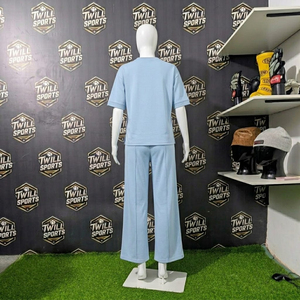 ชุดเซ็ตผู้หญิงไซส์ใหญ่พิเศษ ผ้าแคนวาสเนื้อผ้าฝ้าย 100% เสื้อยืดลำลอง กางเกงขายาวทรงหลวม สไตล์ลำลองสำหรับฤดูร้อน - Product Image 4