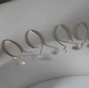 Pendientes Minimalistas de Oro Sólido de 14K con Diamantes Cultivados en Laboratorio, 2 Piedras Flotantes de 0.40ct con Engaste de Puntas, Certificados por IGI, Joyería con Dijes de Diamantes - Product Image 1