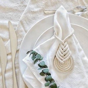 Anneau de serviette en corde de coton tressée : Art textile en nœud Pipa - Product Image 1