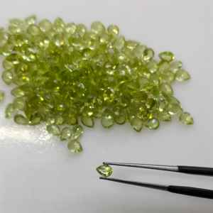 Peridoto Verde Natural, Corte Pera de 4x3MM, Gemas Sueltas de la Mejor Calidad para Joyería - Product Image 3
