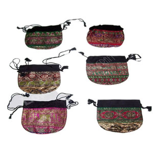 Elegante Bolso Bandolera con Borde de Seda para Mujer, Mini Bolso de Mano con Detalles de Seda de Primera Calidad, Bolso Cruzado Ligero - Product Image 3