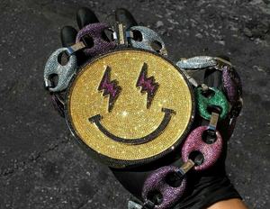 Colgante de Cara Sonriente Iced Out con Micro Pavé de Moissanita, Amuleto de Dibujos Animados, Estilo Hip Hop Bling, de Plata 925 Bicolor - Product Image 4