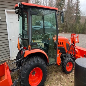Tracteur LX3310 45 CV avec moteur et pompe intégrés pour des opérations sur le terrain efficaces, entretien des jardins, tâches de chargement et performance agricole quotidienne - Product Image 5