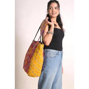 Bolsa de Mano Kantha de Algodón Hecha a Mano en India, Bolsa de Hombro Estilo Boho Vintage, Bolsa Reutilizable para Compras - Product Image 3
