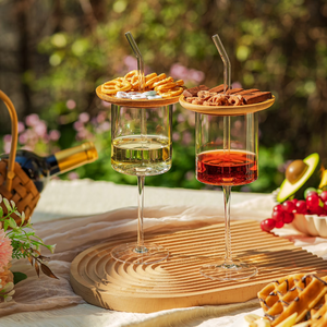 Plateau à charcuterie rond en bambou de qualité supérieure avec trou, mini-planche à charcuterie pour les fêtes, en provenance du Vietnam - Product Image 2
